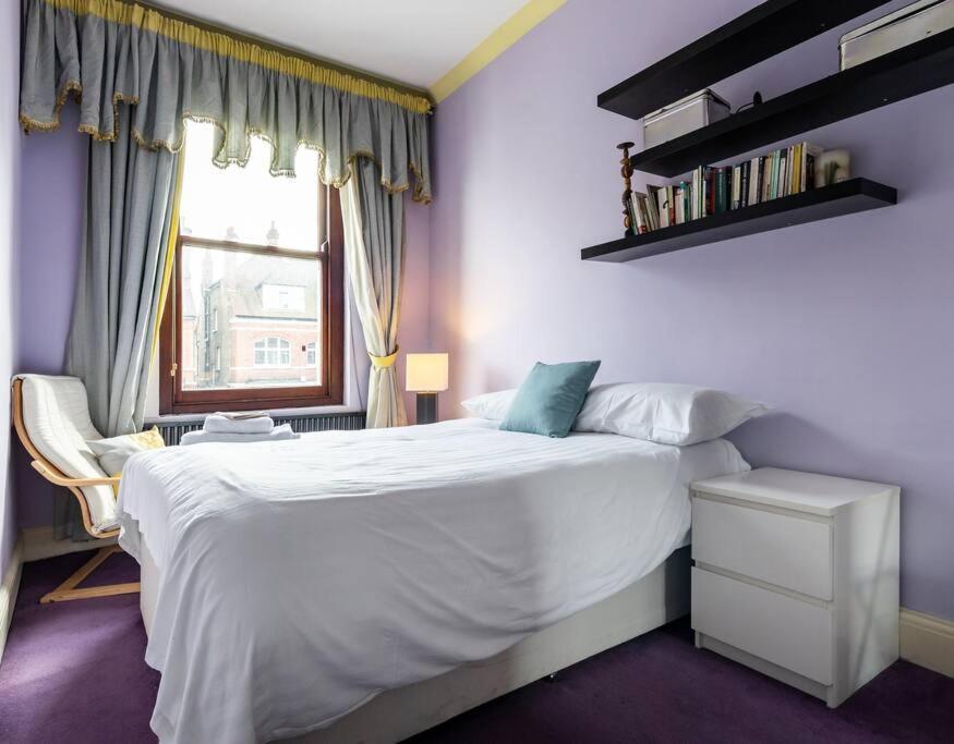 Appartamento Stunning Three Bed In West Hampstead Londra Esterno foto