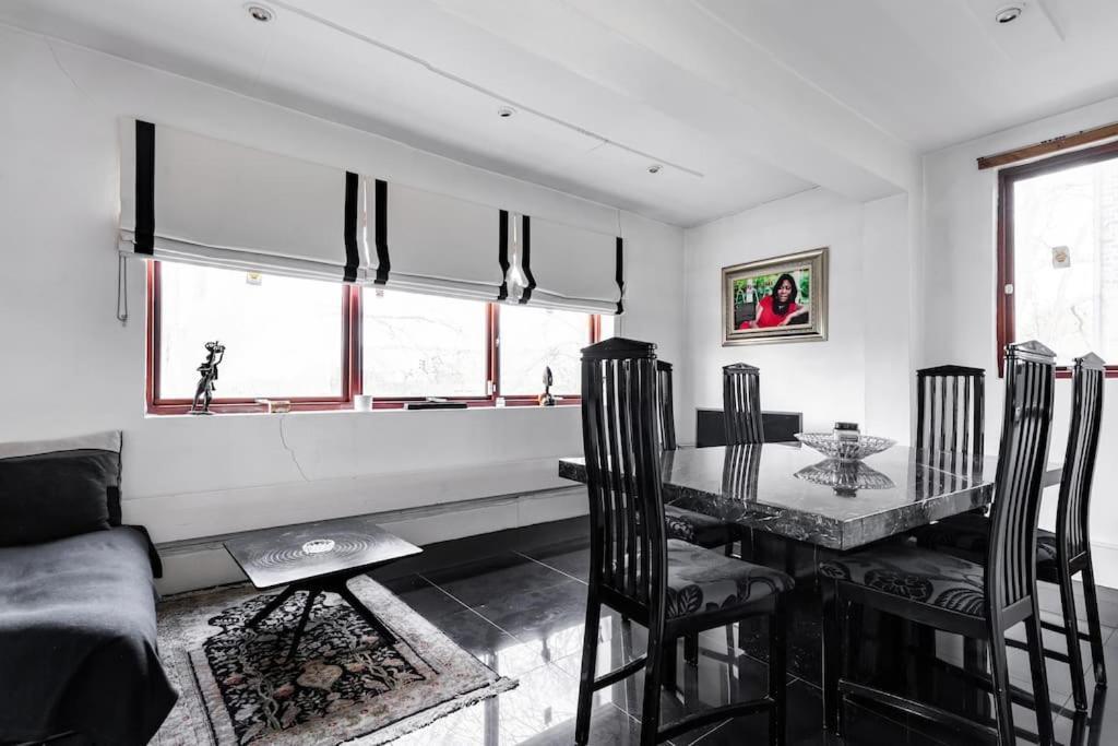 Appartamento Stunning Three Bed In West Hampstead Londra Esterno foto